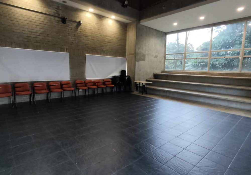 Sala de Inmersión en Ajedrez - SAN ANTONIO DE PRADO SalonDeMusicaSanAntonio 1000x700 1