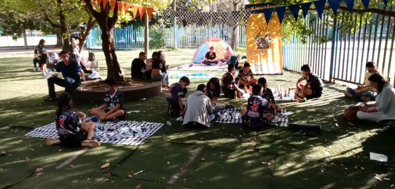 Satranç Daldırma Odası - MóvilMobilquot;Picnic AjedreSatranç Pikniği Sala de Inmersión en Ajedrez – Móvil 2 – “Picnic Ajedrecístico”
